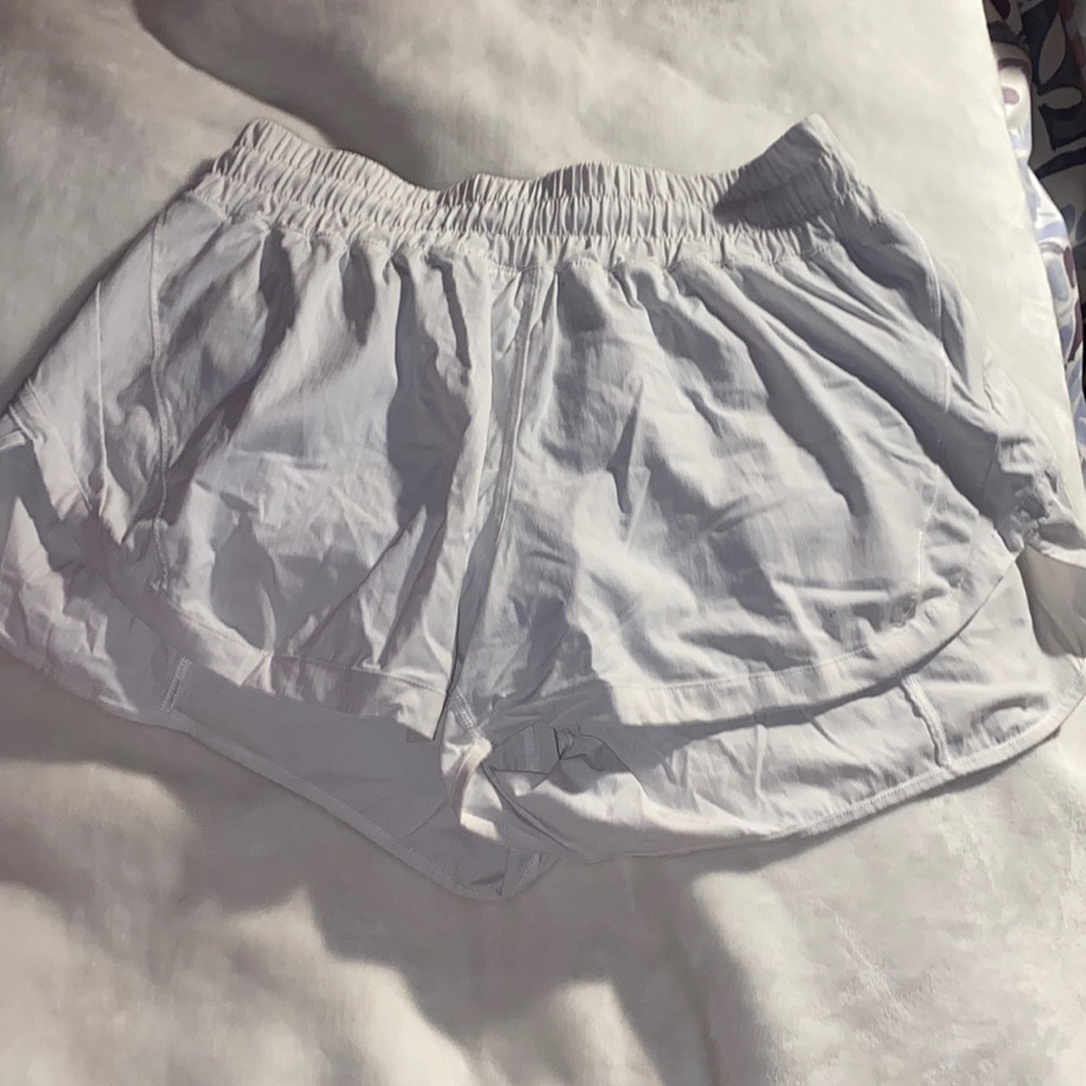 Lululemon Track That High-Rise Lined Short 3”|white|size 10